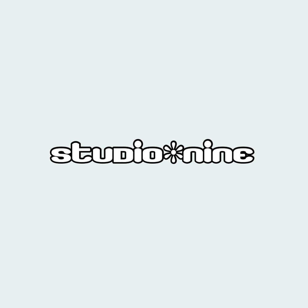Meet your Posher, Studio
